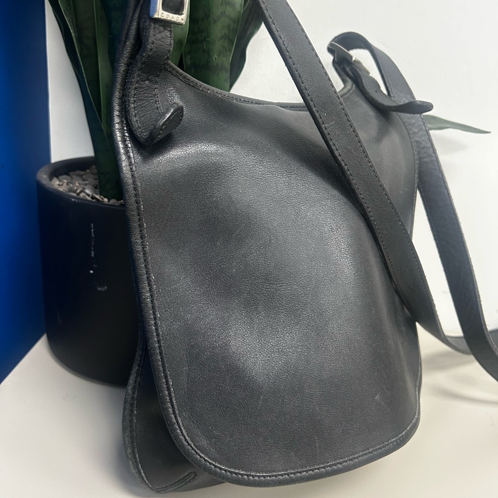COACH VTG hippie flap saddle 9135 black made in USA